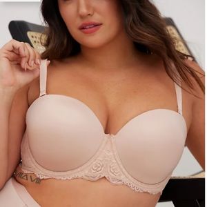 Lightly line strapless beige bra